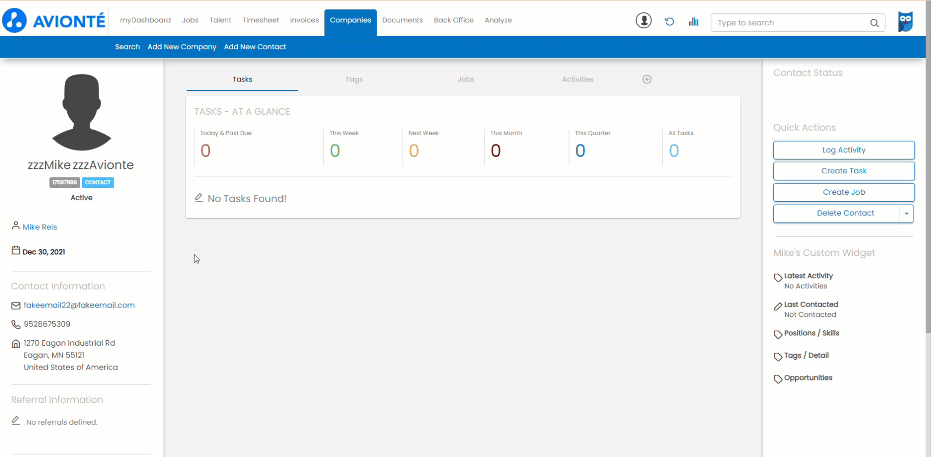 Contact - Social Profiles - Linked Applicant.gif